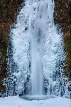 manthoka waterfall skardu